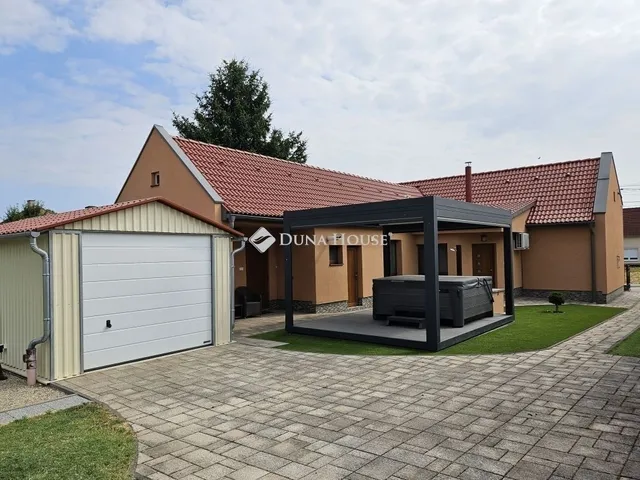 Eladó ház Sellye 90 nm