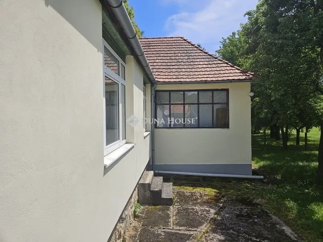 Eladó ház Feked 130 nm