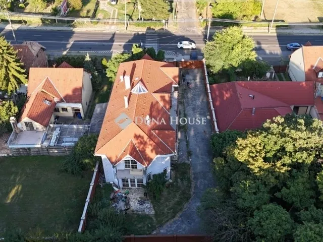 Eladó ház Pécs, Meszes 720 nm