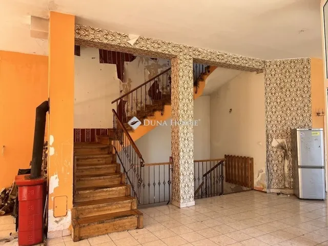 Eladó ház Pécs, Meszes 720 nm