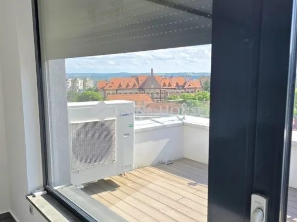 Eladó lakás Pécs, Mecsekoldal 125 nm