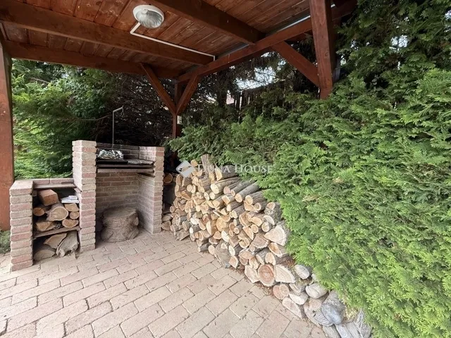 Eladó ház Kozármisleny 153 nm