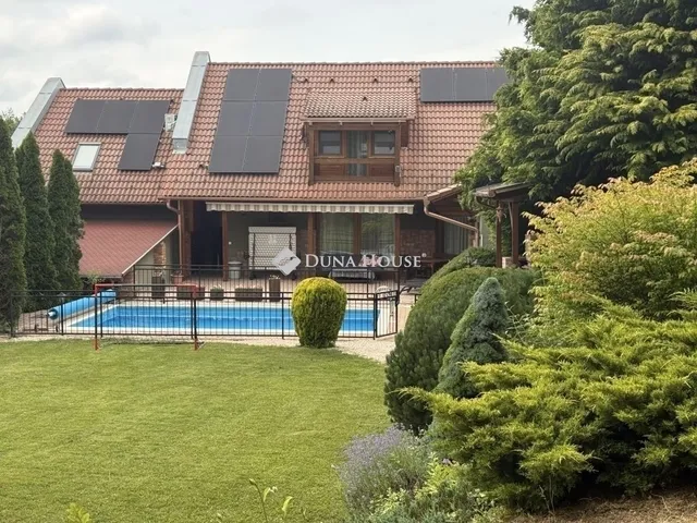 Eladó ház Kozármisleny 153 nm