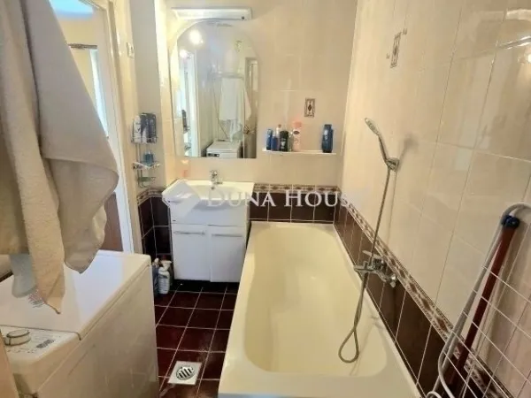 Eladó lakás Pécs, Belváros 57 nm