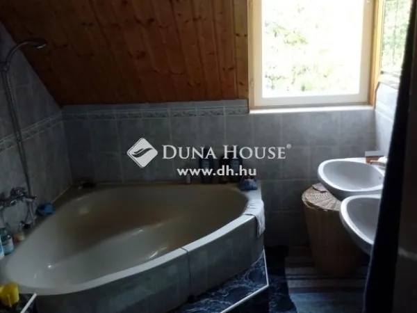 Eladó ház Pécs 140 nm