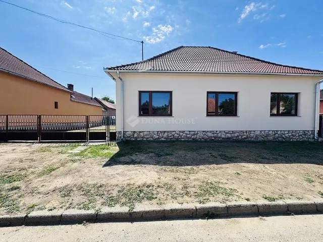 Eladó ház Sellye 99 nm