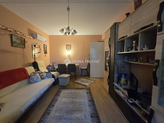 Eladó lakás Pécs, Kertváros 40 nm