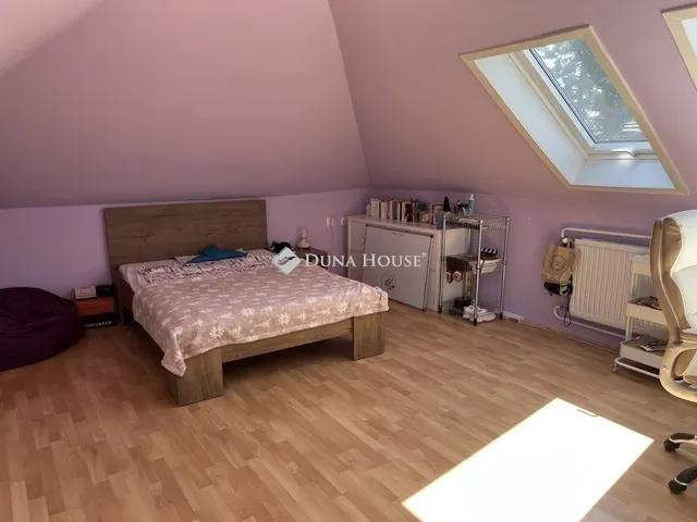 Eladó ház Pécs, Bálics 200 nm