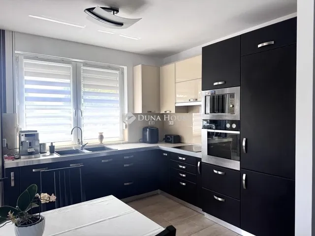 Eladó ház Pécs, Donátus 108 nm