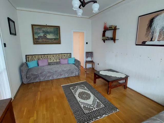 Eladó lakás Pécs, Uránváros 66 nm