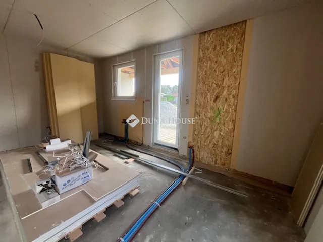 Eladó ház Kozármisleny 89 nm