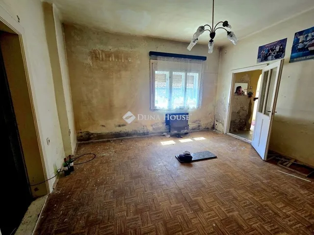Eladó ház Pécs 90 nm