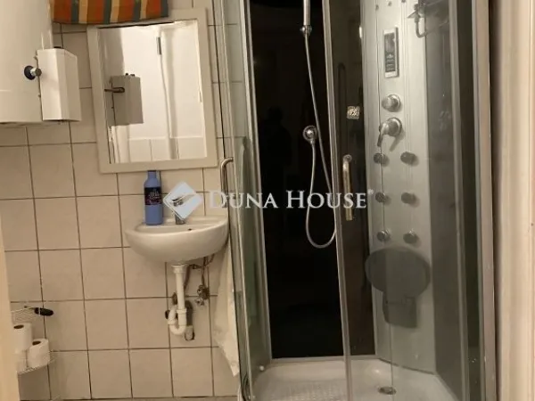 Eladó lakás Pécs, Belváros 65 nm