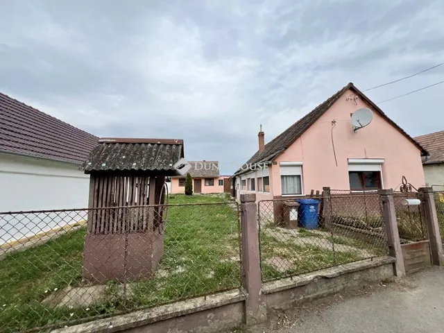 Eladó ház Magyarbóly 73 nm