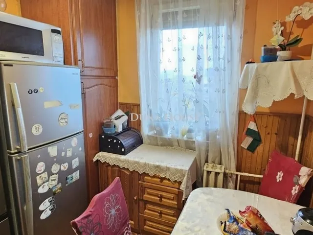 Eladó lakás Pécs, Kertváros 59 nm