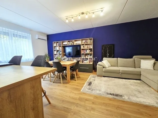 Eladó lakás Pécs, Kertváros 56 nm