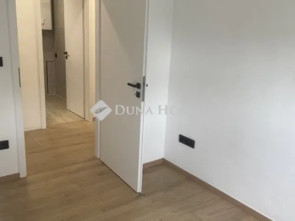 Eladó lakás Pécs, Uránváros 66 nm