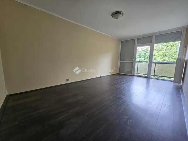 Eladó lakás Pécs, Kertváros 64 nm