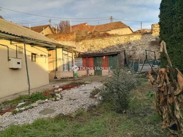 Eladó ház Pécs, Tettye 86 nm