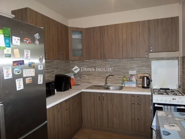 Eladó lakás Pécs, Uránváros 39 nm