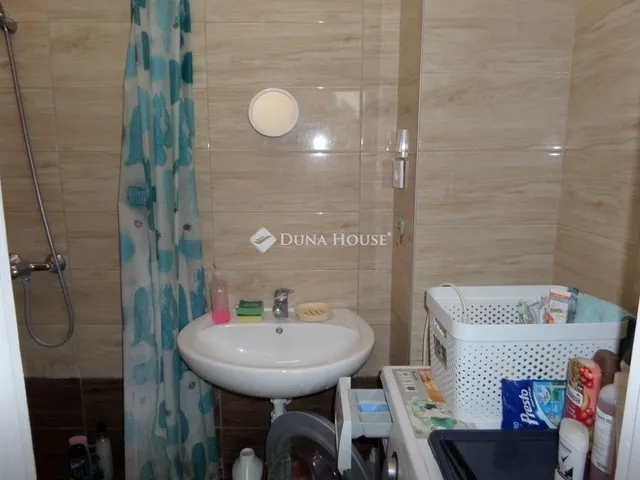 Eladó lakás Pécs, Uránváros 39 nm