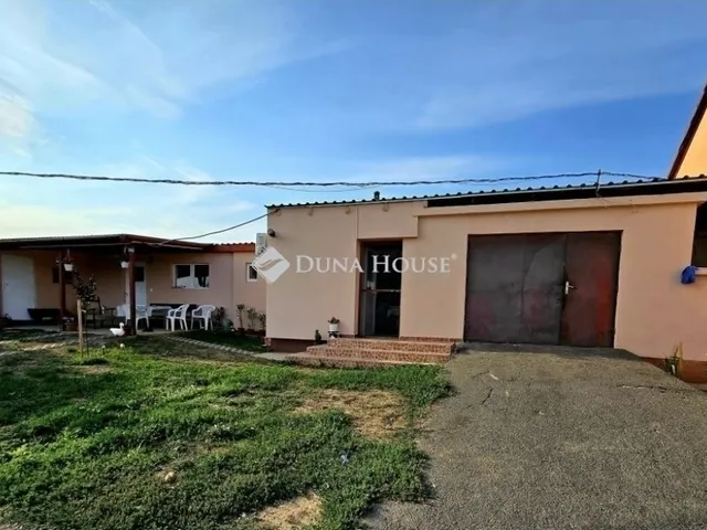 Eladó ház Kővágószőlős 104 nm