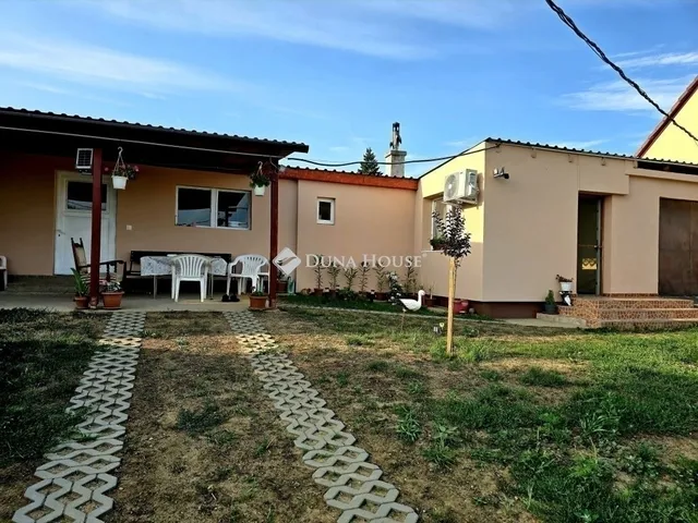 Eladó ház Kővágószőlős 104 nm