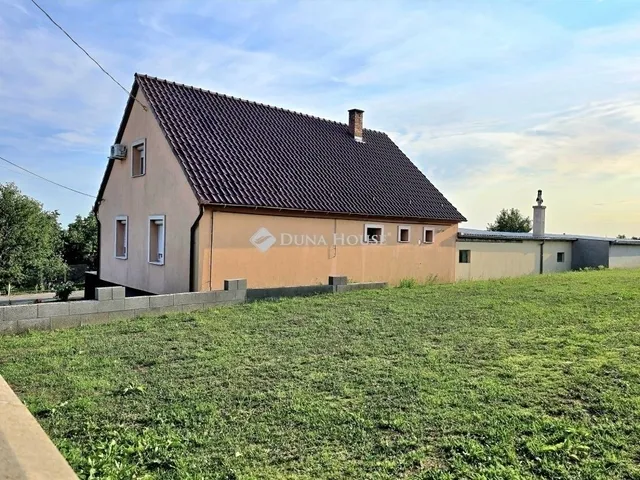 Eladó ház Kővágószőlős 104 nm