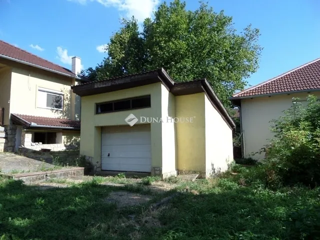 Eladó ház Pécs, Postavölgy 191 nm
