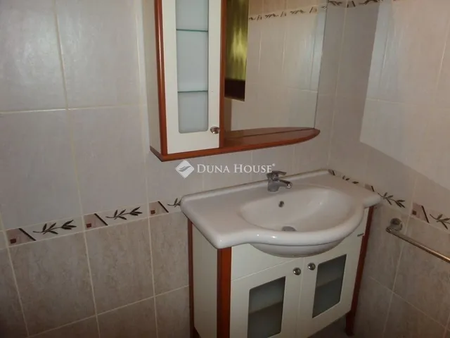 Eladó ház Pécs, Postavölgy 191 nm