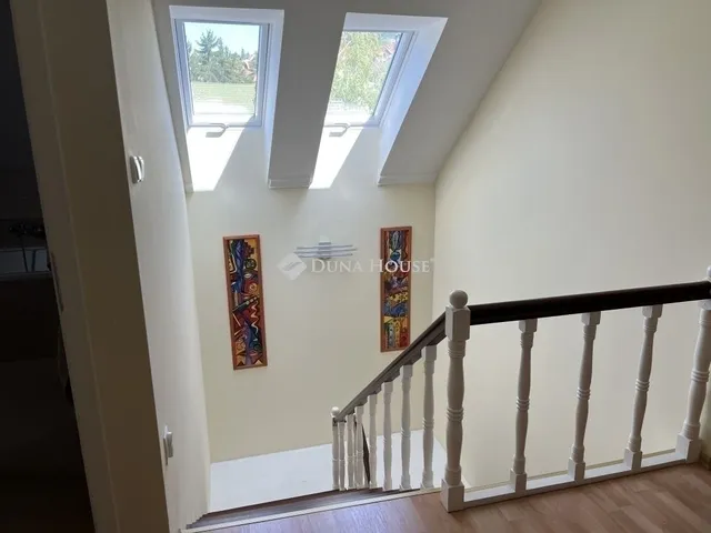 Eladó ház Pécs, Bálics 200 nm