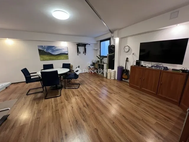 Eladó ház Pécs, Bálics 200 nm