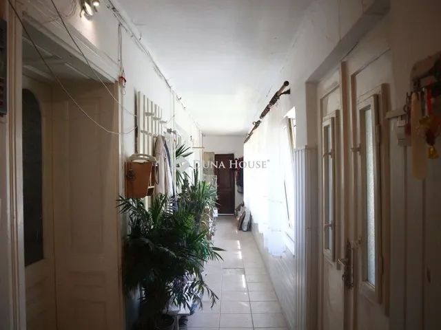 Eladó ház Pécs, Hird 150 nm