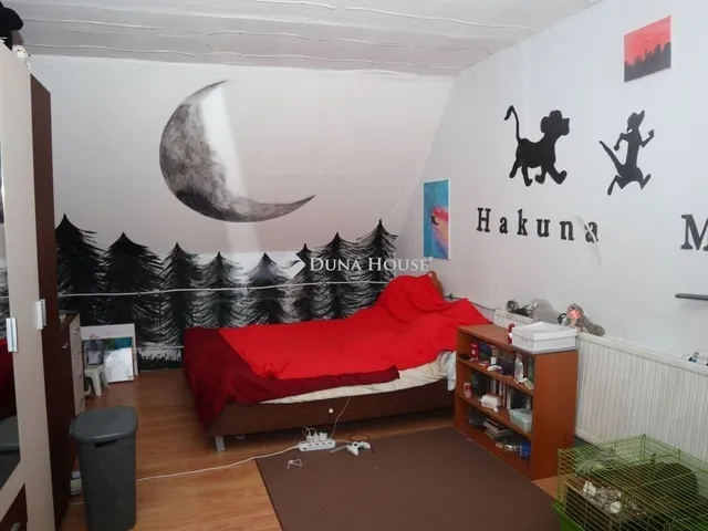 Eladó ház Pécs, Hird 150 nm