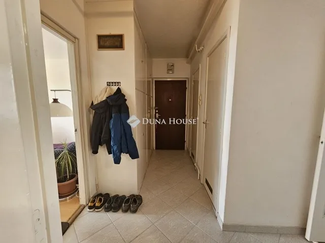 Eladó lakás Pécs, Kertváros 64 nm