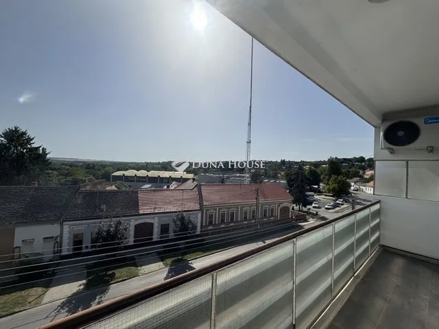 Eladó lakás Pécsvárad 89 nm