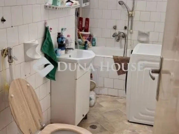 Eladó lakás Pécs, Uránváros 53 nm