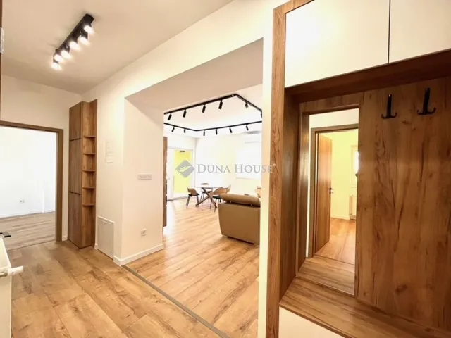 Eladó lakás Pécs 67 nm