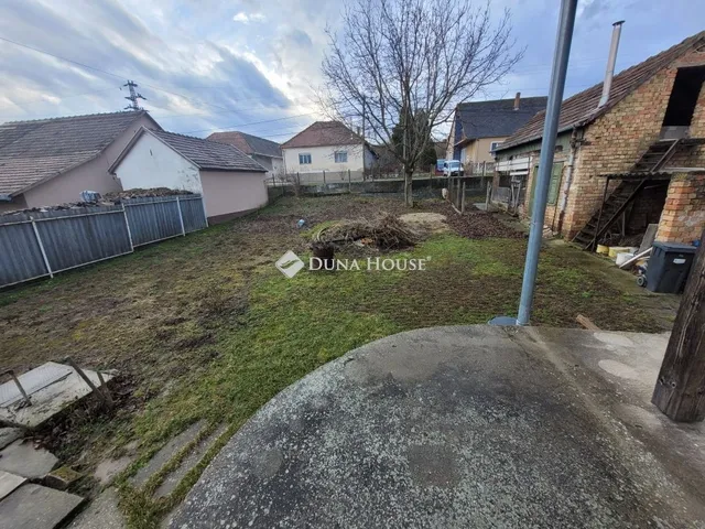 Eladó ház Palotabozsok 112 nm