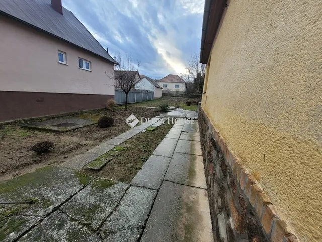 Eladó ház Palotabozsok 112 nm