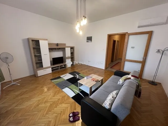 Eladó lakás Pécs, Belváros 85 nm