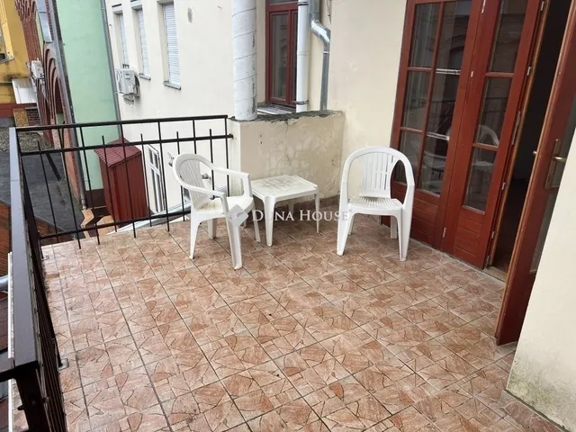 Eladó lakás Pécs, Belváros 85 nm