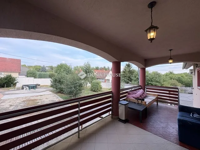 Eladó ház Pécs 195 nm