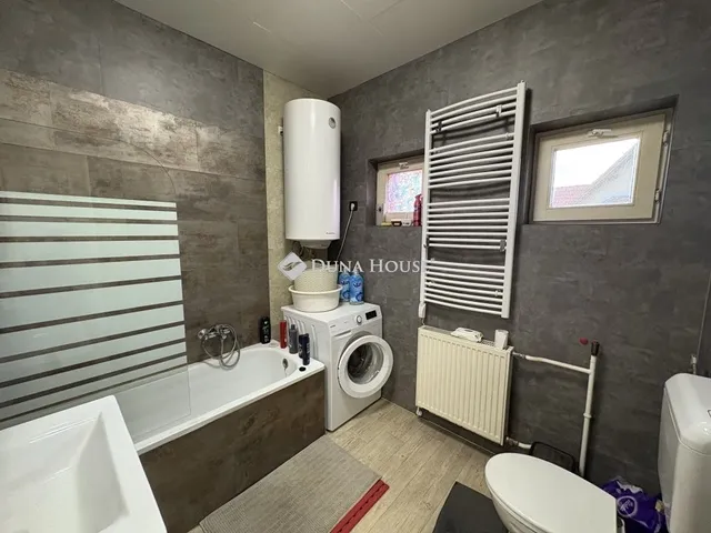 Eladó ház Pécs 195 nm