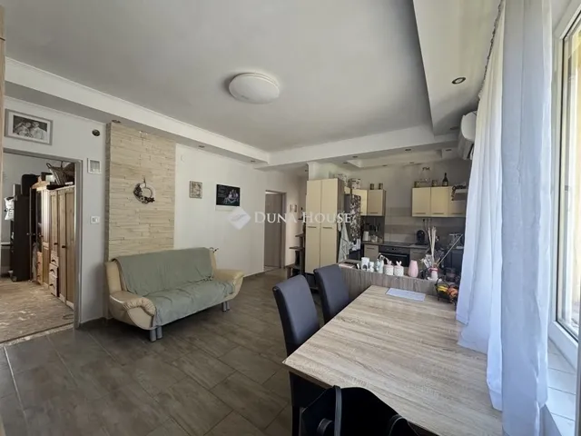 Eladó ház Pécs, Vasas 72 nm