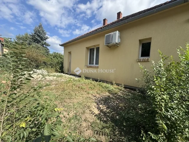 Eladó ház Pécs, Vasas 72 nm