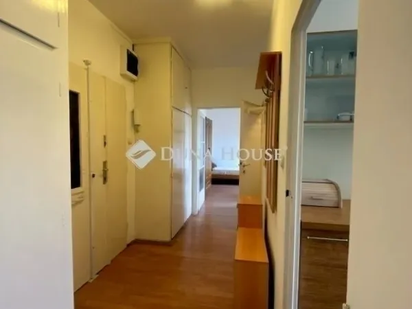 Eladó lakás Pécs, Egyetemváros 53 nm