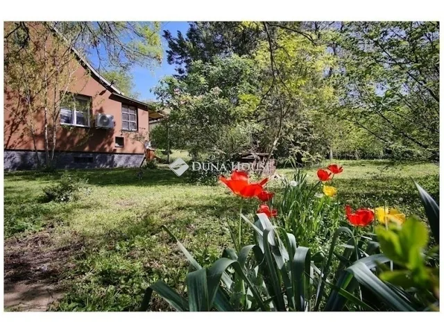 Eladó ház Pécs, Vasas 85 nm