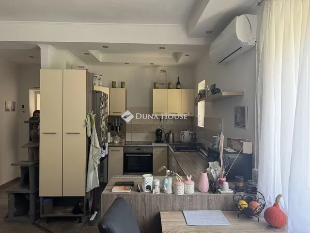 Eladó ház Pécs, Vasas 72 nm