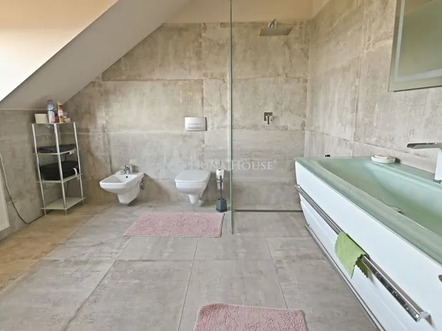 Eladó ház Pécs, Mecsekoldal 147 nm